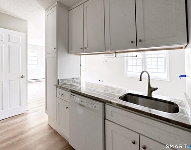 203 Capewell Avenue - Photo Thumbnail 17