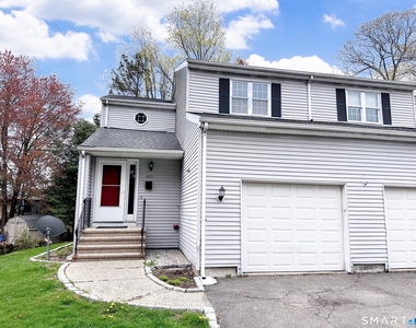 203 Capewell Avenue - Photo Thumbnail 2