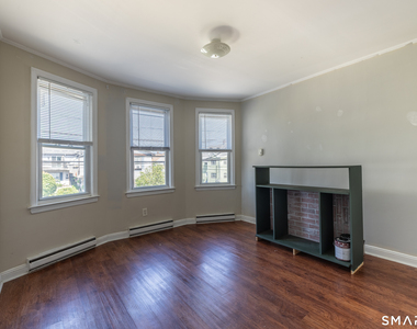 793 Brewster Street - Photo Thumbnail 4