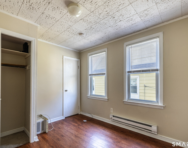 793 Brewster Street - Photo Thumbnail 6