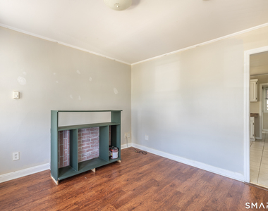 793 Brewster Street - Photo Thumbnail 5
