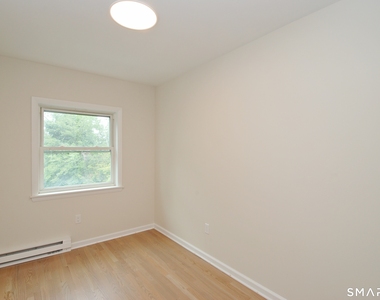 306 Courtland Avenue - Photo Thumbnail 14