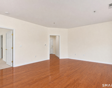 1 Rivington Way - Photo Thumbnail 3