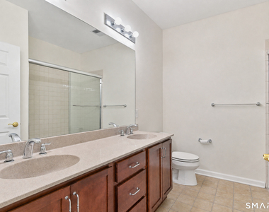 1 Rivington Way - Photo Thumbnail 8