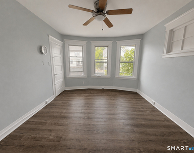 350 Spring Street - Photo Thumbnail 2
