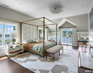 30 Edgewater Hillside - Photo Thumbnail 10