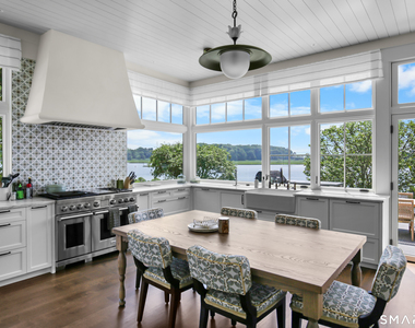 30 Edgewater Hillside - Photo Thumbnail 4