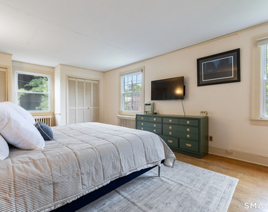 400 Quaker Lane - Photo Thumbnail 19