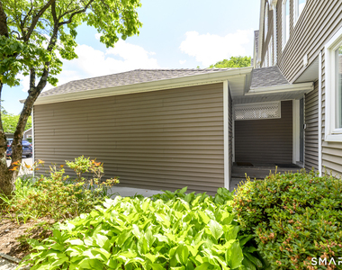 566 Newfield Avenue - Photo Thumbnail 2