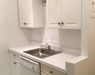 EAST 83RD STREET - Photo Thumbnail 2
