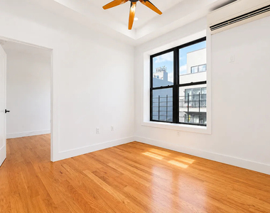 279 Kosciusko St - Photo Thumbnail 1