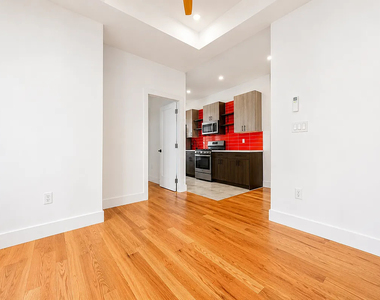 279 Kosciusko St - Photo Thumbnail 2