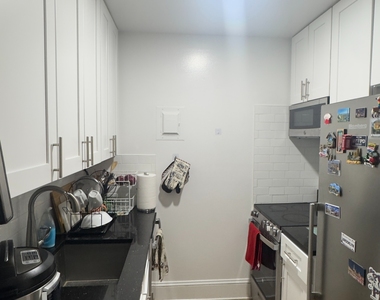 50 West 34th Street - Photo Thumbnail 3