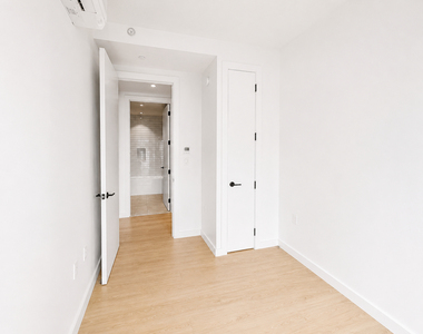 333 Linden Boulevard - Photo Thumbnail 6