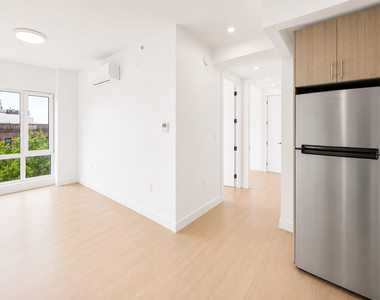 333 Linden Boulevard - Photo Thumbnail 3