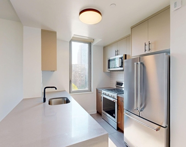 808 Columbus Ave - Photo Thumbnail 1