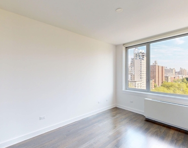 808 Columbus Ave - Photo Thumbnail 3