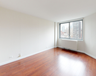 401 E 34th St - Photo Thumbnail 3