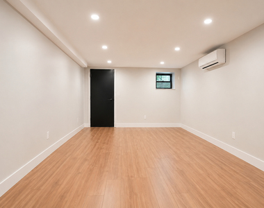 1365 Saint Johns Place - Photo Thumbnail 5