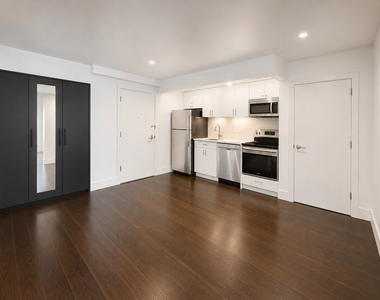 286 Stanhope Street - Photo Thumbnail 2