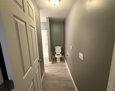 116 Alice Avenue - Photo Thumbnail 8