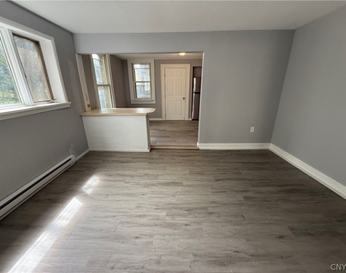 116 Alice Avenue - Photo Thumbnail 3