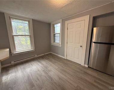 116 Alice Avenue - Photo Thumbnail 6
