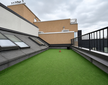 324 Melrose Street - Photo Thumbnail 9
