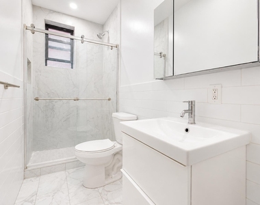 184 Claremont Avenue - Photo Thumbnail 10
