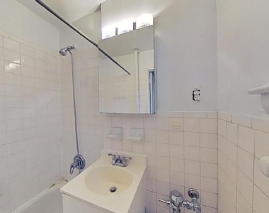 East 93rd Street - Photo Thumbnail 6