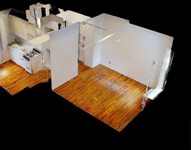 East 73rd Street - Photo Thumbnail 5
