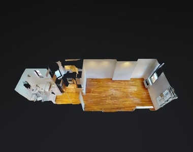East 93 Street - Photo Thumbnail 5