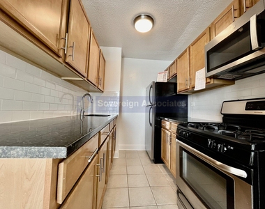 3333 Broadway - Photo Thumbnail 3