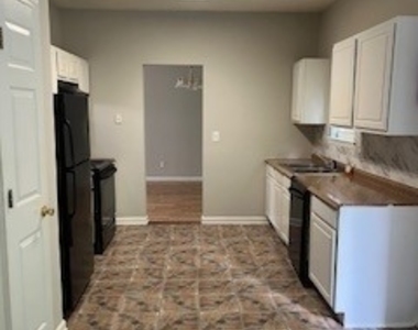 5335 Willow Park Boulevard - Photo Thumbnail 4