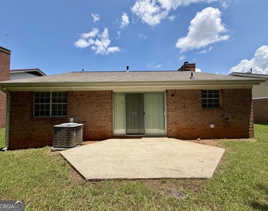 105 Waterford Way - Photo Thumbnail 17