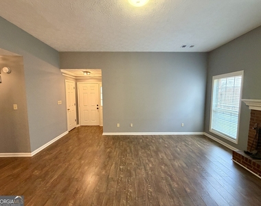 105 Waterford Way - Photo Thumbnail 1