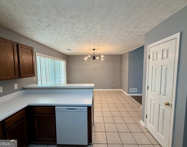 105 Waterford Way - Photo Thumbnail 9