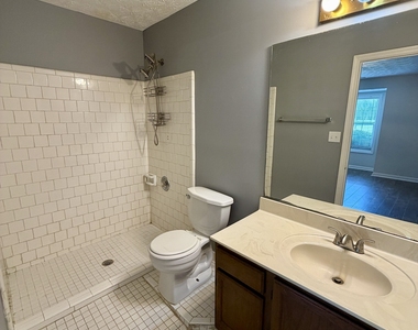 105 Waterford Way - Photo Thumbnail 13