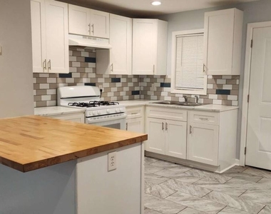 2975 Jones Street - Photo Thumbnail 4