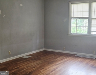 3117 West Street - Photo Thumbnail 6