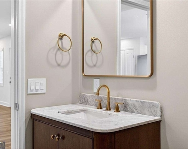 955 Columbia Drive - Photo Thumbnail 14