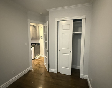 416 East 13th Street - Photo Thumbnail 3