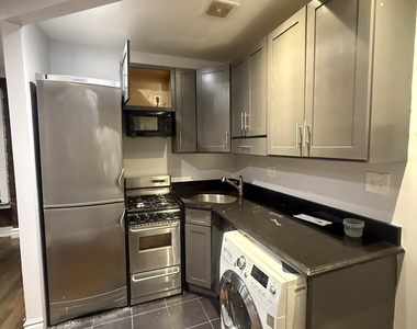 416 East 13th Street - Photo Thumbnail 2