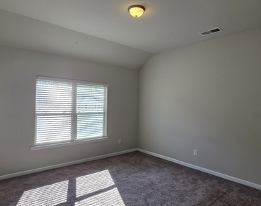 7373 Ledgestone Lane - Photo Thumbnail 5