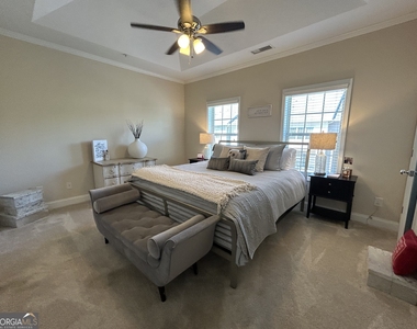 2413 Tenor Lane - Photo Thumbnail 4