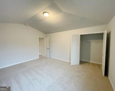 928 Yancey Court - Photo Thumbnail 19