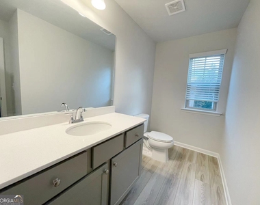 928 Yancey Court - Photo Thumbnail 21