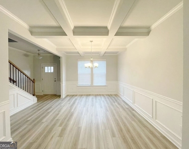 928 Yancey Court - Photo Thumbnail 2