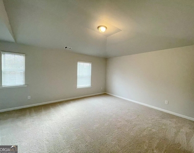 928 Yancey Court - Photo Thumbnail 14