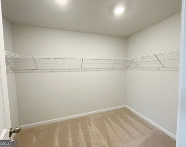 928 Yancey Court - Photo Thumbnail 11